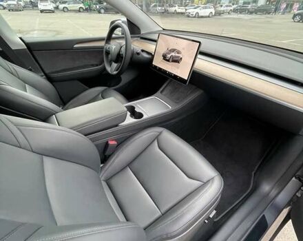 Серый Тесла Model Y, объемом двигателя 0 л и пробегом 25 тыс. км за 37500 $, фото 15 на Automoto.ua