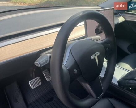 Серый Тесла Model Y, объемом двигателя 0 л и пробегом 31 тыс. км за 26500 $, фото 4 на Automoto.ua