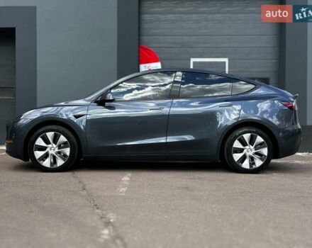 Серый Тесла Model Y, объемом двигателя 0 л и пробегом 32 тыс. км за 31999 $, фото 5 на Automoto.ua