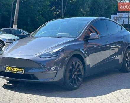 Серый Тесла Model Y, объемом двигателя 0 л и пробегом 39 тыс. км за 30500 $, фото 2 на Automoto.ua