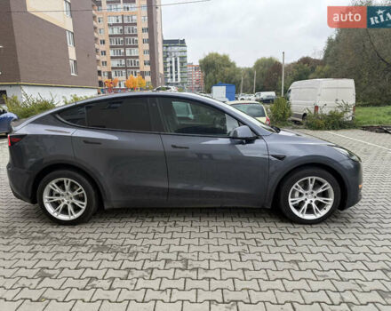 Сірий Тесла Model Y, об'ємом двигуна 0 л та пробігом 37 тис. км за 26800 $, фото 3 на Automoto.ua