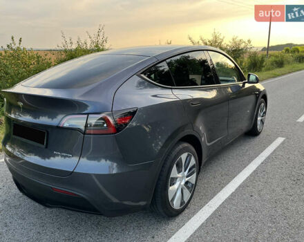 Серый Тесла Model Y, объемом двигателя 0 л и пробегом 27 тыс. км за 28900 $, фото 9 на Automoto.ua