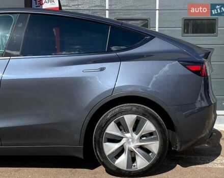 Серый Тесла Model Y, объемом двигателя 0 л и пробегом 18 тыс. км за 27300 $, фото 6 на Automoto.ua