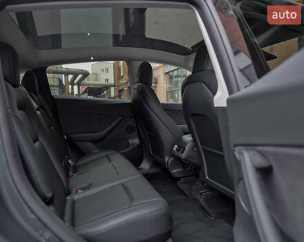 Серый Тесла Model Y, объемом двигателя 0 л и пробегом 5 тыс. км за 40900 $, фото 14 на Automoto.ua