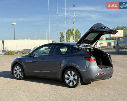 Серый Тесла Model Y, объемом двигателя 0 л и пробегом 46 тыс. км за 28300 $, фото 14 на Automoto.ua