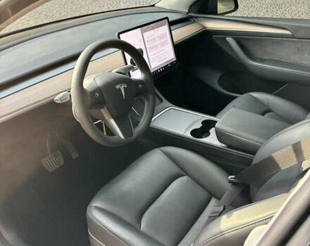 Серый Тесла Model Y, объемом двигателя 0 л и пробегом 30 тыс. км за 23500 $, фото 6 на Automoto.ua