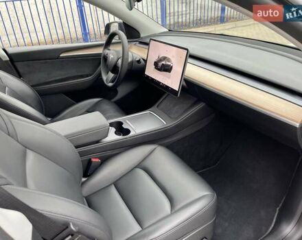 Серый Тесла Model Y, объемом двигателя 0 л и пробегом 60 тыс. км за 29000 $, фото 32 на Automoto.ua