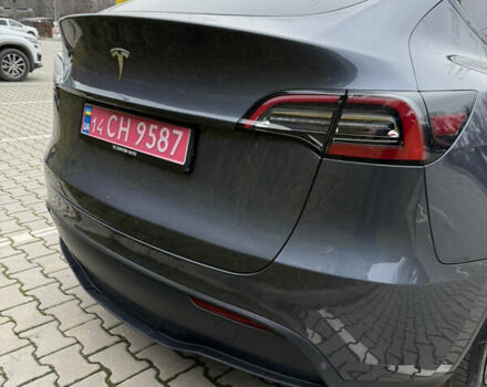 Серый Тесла Model Y, объемом двигателя 0 л и пробегом 64 тыс. км за 27300 $, фото 8 на Automoto.ua