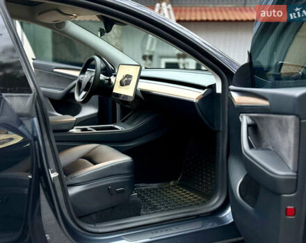 Сірий Тесла Model Y, об'ємом двигуна 0 л та пробігом 35 тис. км за 27999 $, фото 59 на Automoto.ua