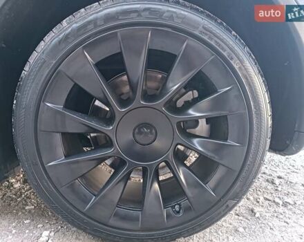 Серый Тесла Model Y, объемом двигателя 0 л и пробегом 43 тыс. км за 33333 $, фото 15 на Automoto.ua