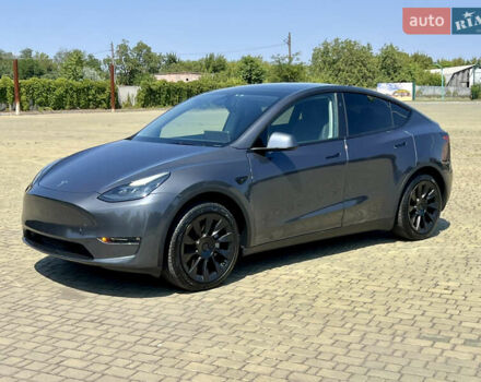 Серый Тесла Model Y, объемом двигателя 0 л и пробегом 45 тыс. км за 23700 $, фото 3 на Automoto.ua