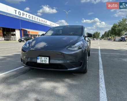 Серый Тесла Model Y, объемом двигателя 0 л и пробегом 9 тыс. км за 28900 $, фото 1 на Automoto.ua