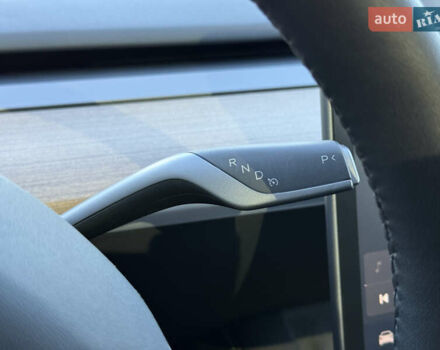 Серый Тесла Model Y, объемом двигателя 0 л и пробегом 46 тыс. км за 27200 $, фото 37 на Automoto.ua