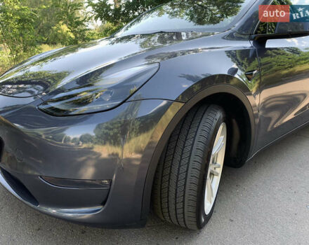 Серый Тесла Model Y, объемом двигателя 0 л и пробегом 47 тыс. км за 28028 $, фото 17 на Automoto.ua