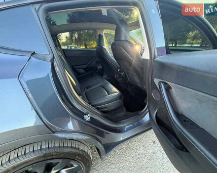 Серый Тесла Model Y, объемом двигателя 0 л и пробегом 10 тыс. км за 29000 $, фото 21 на Automoto.ua