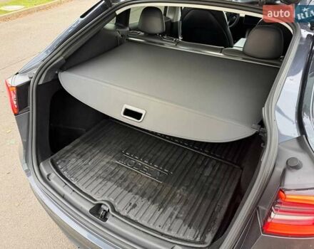 Сірий Тесла Model Y, об'ємом двигуна 0 л та пробігом 70 тис. км за 31500 $, фото 30 на Automoto.ua