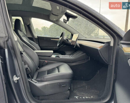 Серый Тесла Model Y, объемом двигателя 0 л и пробегом 66 тыс. км за 27900 $, фото 16 на Automoto.ua