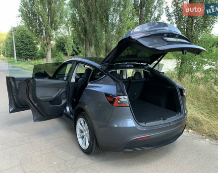 Серый Тесла Model Y, объемом двигателя 0 л и пробегом 47 тыс. км за 28028 $, фото 29 на Automoto.ua