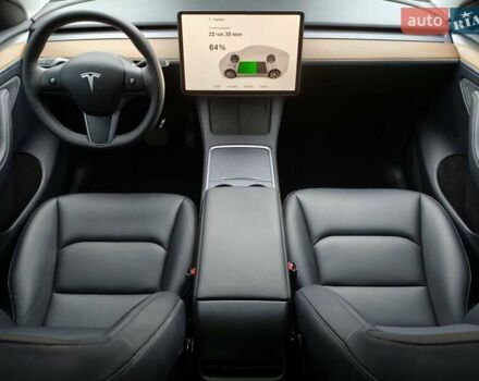 Сірий Тесла Model Y, об'ємом двигуна 0 л та пробігом 14 тис. км за 28000 $, фото 1 на Automoto.ua