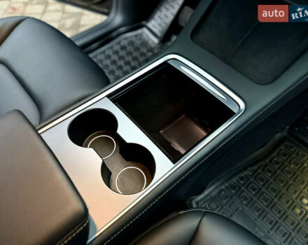 Сірий Тесла Model Y, об'ємом двигуна 0 л та пробігом 35 тис. км за 27999 $, фото 64 на Automoto.ua