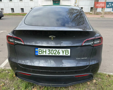 Серый Тесла Model Y, объемом двигателя 0 л и пробегом 30 тыс. км за 32000 $, фото 2 на Automoto.ua