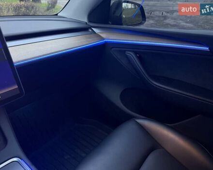 Сірий Тесла Model Y, об'ємом двигуна 0 л та пробігом 15 тис. км за 33000 $, фото 19 на Automoto.ua