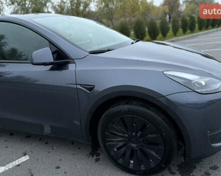Серый Тесла Model Y, объемом двигателя 0 л и пробегом 32 тыс. км за 24900 $, фото 14 на Automoto.ua