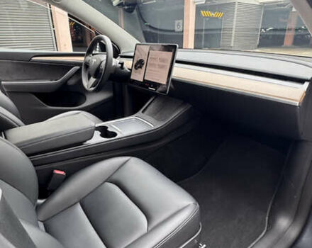 Серый Тесла Model Y, объемом двигателя 0 л и пробегом 22 тыс. км за 33000 $, фото 12 на Automoto.ua