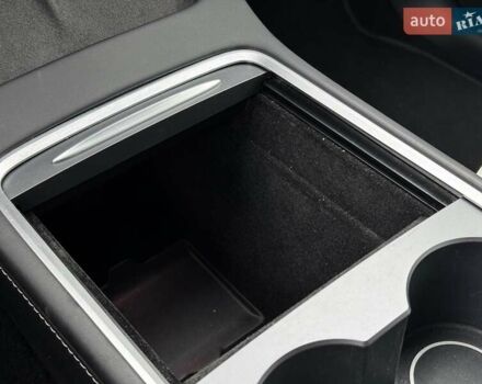 Сірий Тесла Model Y, об'ємом двигуна 0 л та пробігом 22 тис. км за 25990 $, фото 16 на Automoto.ua