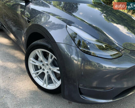 Серый Тесла Model Y, объемом двигателя 0 л и пробегом 47 тыс. км за 28028 $, фото 9 на Automoto.ua