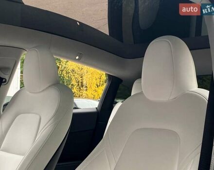 Сірий Тесла Model Y, об'ємом двигуна 0 л та пробігом 39 тис. км за 29500 $, фото 13 на Automoto.ua