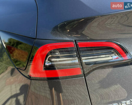 Серый Тесла Model Y, объемом двигателя 0 л и пробегом 46 тыс. км за 27200 $, фото 10 на Automoto.ua