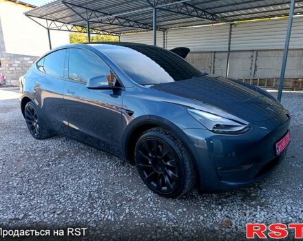 Серый Тесла Model Y, объемом двигателя 0.33 л и пробегом 43 тыс. км за 33333 $, фото 2 на Automoto.ua