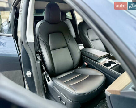 Сірий Тесла Model Y, об'ємом двигуна 0 л та пробігом 35 тис. км за 27999 $, фото 63 на Automoto.ua