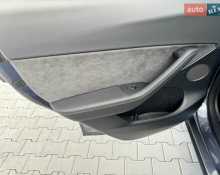 Серый Тесла Model Y, объемом двигателя 0 л и пробегом 15 тыс. км за 32000 $, фото 21 на Automoto.ua