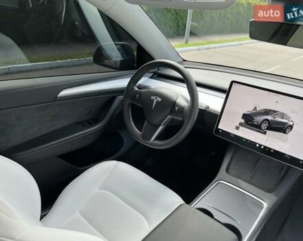 Серый Тесла Model Y, объемом двигателя 0 л и пробегом 28 тыс. км за 27900 $, фото 94 на Automoto.ua