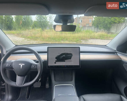 Серый Тесла Model Y, объемом двигателя 0 л и пробегом 40 тыс. км за 29990 $, фото 11 на Automoto.ua