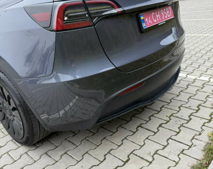 Серый Тесла Model Y, объемом двигателя 0 л и пробегом 64 тыс. км за 27300 $, фото 7 на Automoto.ua