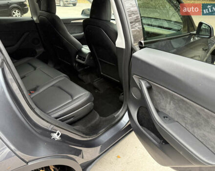 Сірий Тесла Model Y, об'ємом двигуна 0 л та пробігом 18 тис. км за 27500 $, фото 15 на Automoto.ua