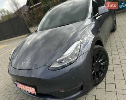 Серый Тесла Model Y, объемом двигателя 0 л и пробегом 9 тыс. км за 28950 $, фото 3 на Automoto.ua