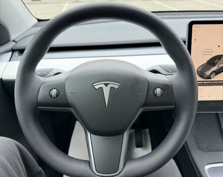 Серый Тесла Model Y, объемом двигателя 0 л и пробегом 64 тыс. км за 27300 $, фото 27 на Automoto.ua