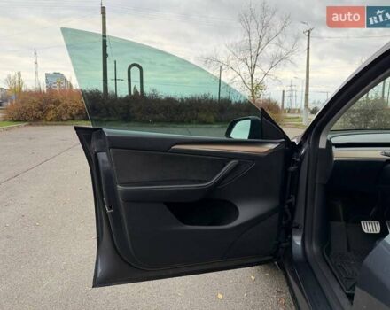 Сірий Тесла Model Y, об'ємом двигуна 0 л та пробігом 70 тис. км за 31500 $, фото 34 на Automoto.ua