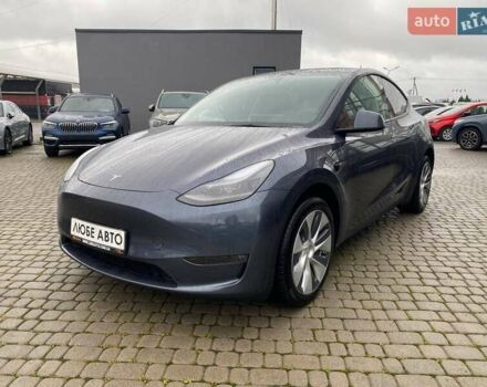 Серый Тесла Model Y, объемом двигателя 0 л и пробегом 30 тыс. км за 31700 $, фото 2 на Automoto.ua
