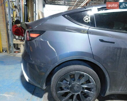 Серый Тесла Model Y, объемом двигателя 0 л и пробегом 41 тыс. км за 25500 $, фото 11 на Automoto.ua
