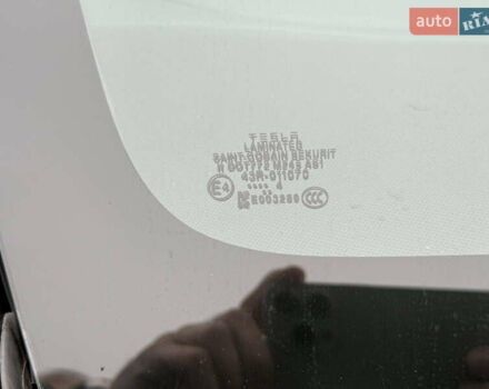 Сірий Тесла Model Y, об'ємом двигуна 0 л та пробігом 73 тис. км за 30000 $, фото 24 на Automoto.ua