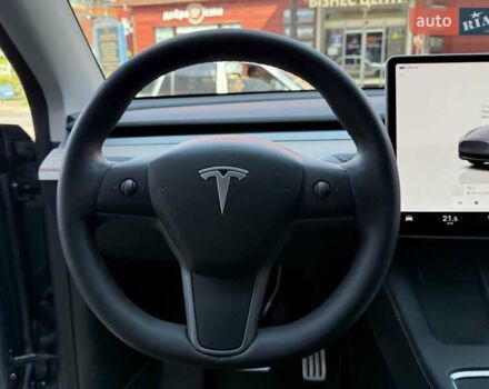 Серый Тесла Model Y, объемом двигателя 0 л и пробегом 20 тыс. км за 42900 $, фото 42 на Automoto.ua