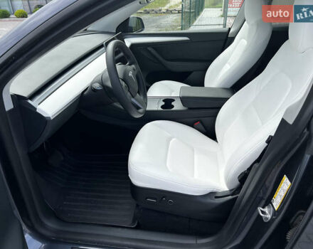 Серый Тесла Model Y, объемом двигателя 0 л и пробегом 55 тыс. км за 26900 $, фото 38 на Automoto.ua