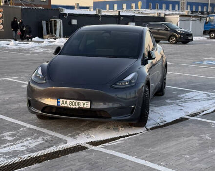 Серый Тесла Model Y, объемом двигателя 0 л и пробегом 20 тыс. км за 33000 $, фото 1 на Automoto.ua