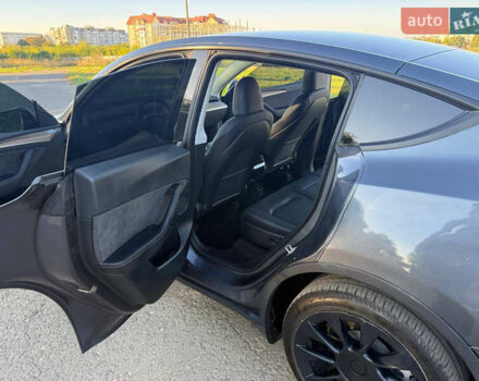 Серый Тесла Model Y, объемом двигателя 0 л и пробегом 10 тыс. км за 29000 $, фото 25 на Automoto.ua