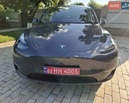 Серый Тесла Model Y, объемом двигателя 0 л и пробегом 29 тыс. км за 33500 $, фото 3 на Automoto.ua